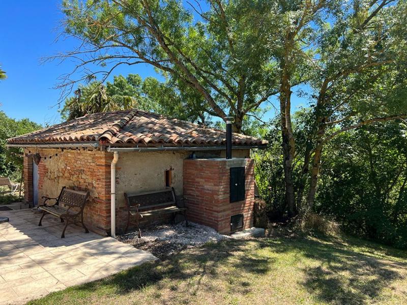 Maison - 250 m² - 5 pièces