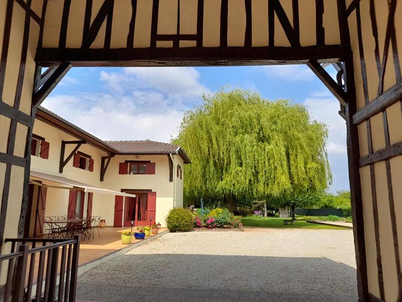 Maison - 239 m² - 11 pièces