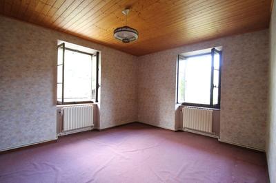 Appartement ancien - 88 m² - 4 pièces