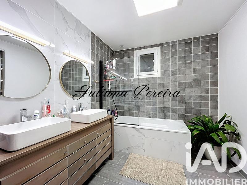 Maison - 173 m² - 7 pièces