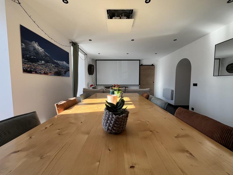 Appartement - 82 m² - 4 pièces