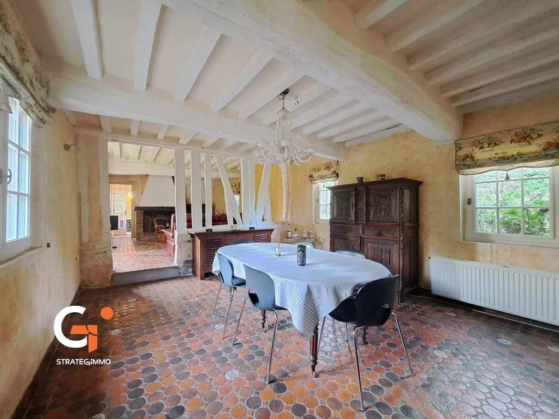 Maison - 361 m² - 10 pièces