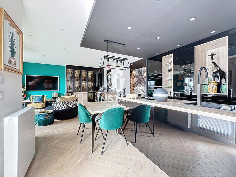 Appartement - 103 m² - 5 pièces