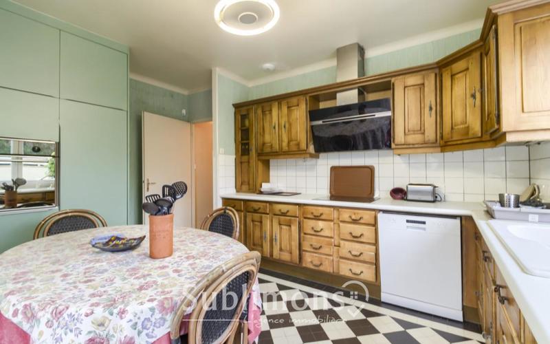 Maison ancienne - 154 m² - 8 pièces