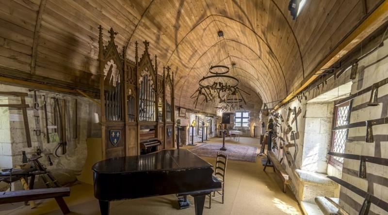 Manoir - 1 200 m² - 20 pièces