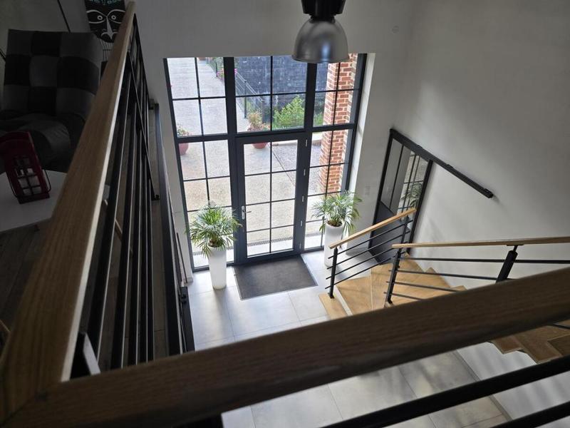 Maison - 295 m² - 9 pièces