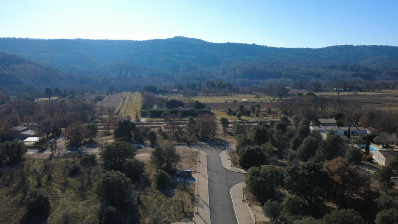 Terrain constructible - 1 311 m²