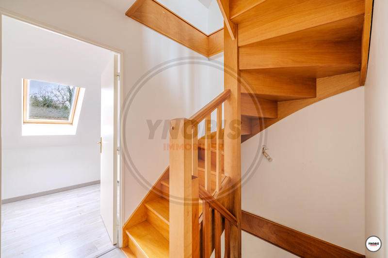 Maison - 120 m² - 6 pièces