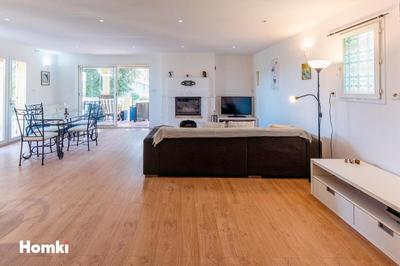 Villa - 185 m² - 5 pièces