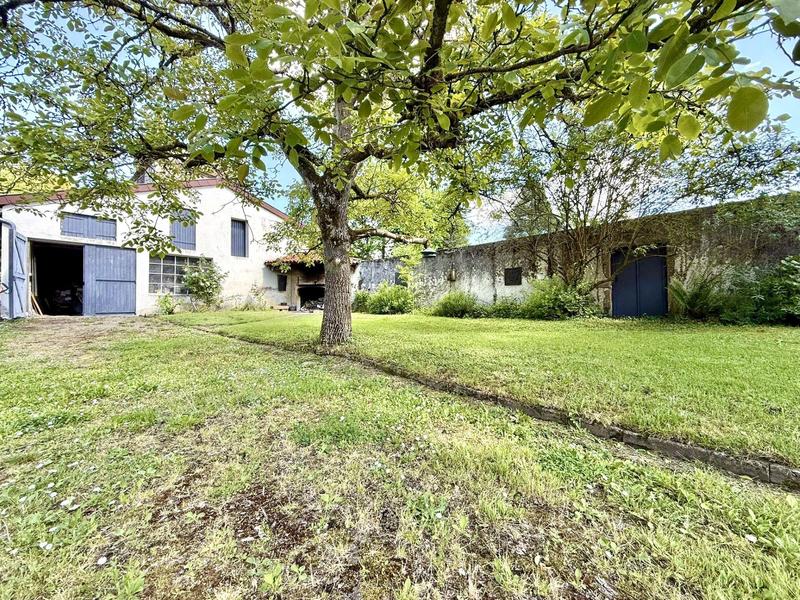 Maison - 274 m² - 6 pièces