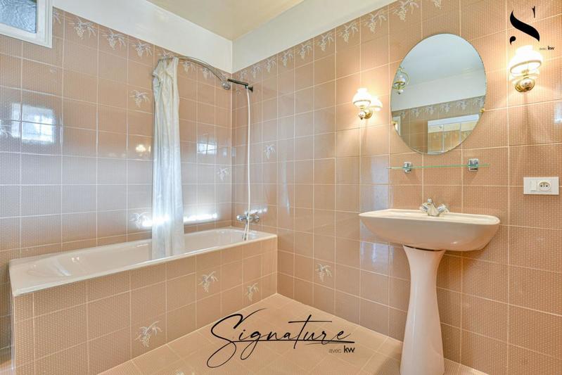 Maison - 163 m² - 8 pièces