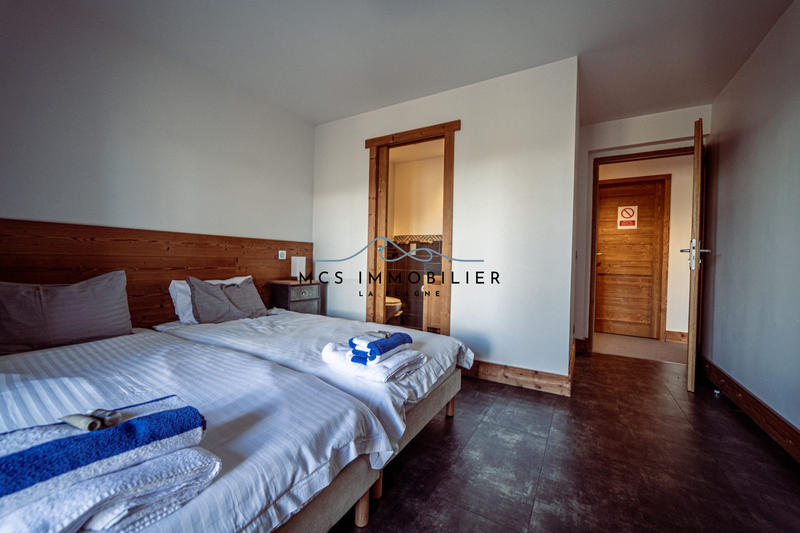 Châlet - 300 m² - 11 pièces