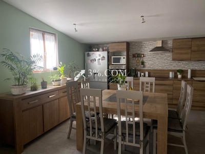 Maison - 166 m² - 7 pièces