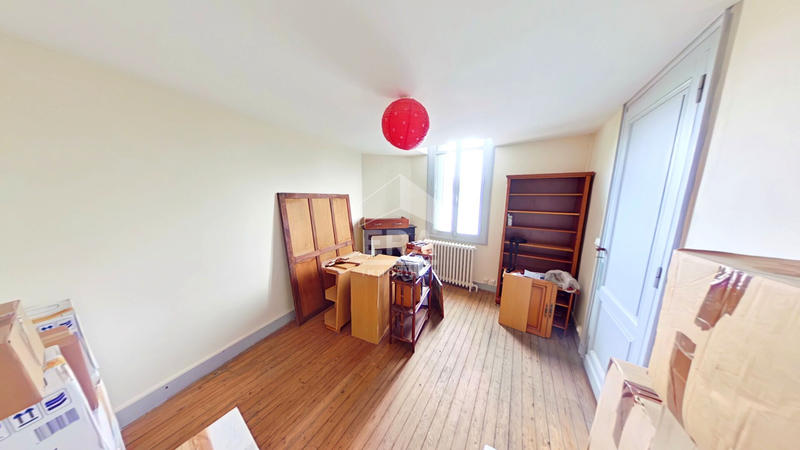 Maison - 111 m² - 6 pièces