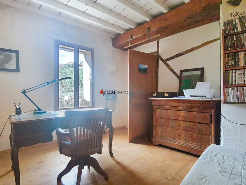 Maison - 350 m² - 12 pièces