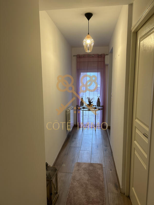 Maison - 90 m² - 3 pièces