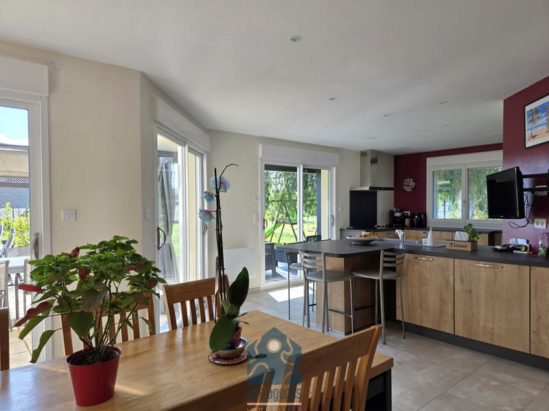 Maison - 175 m² - 6 pièces