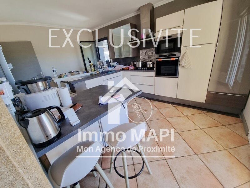 Maison - 185 m² - 5 pièces