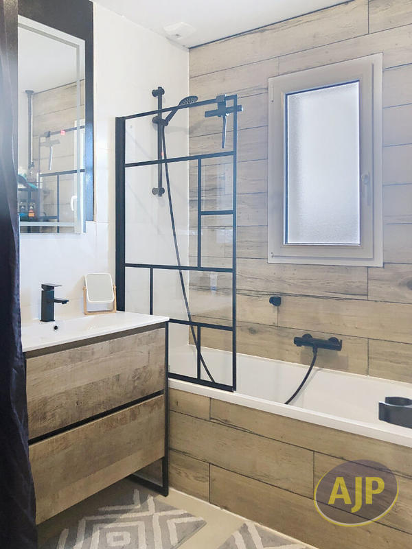 Maison - 97 m² - 5 pièces