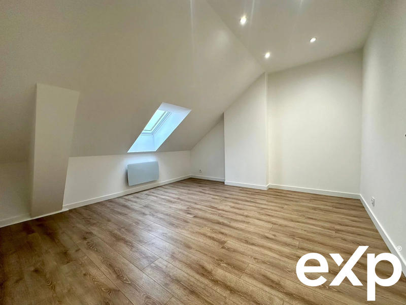 Maison - 144 m² - 8 pièces