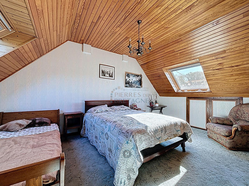 Maison - 137 m² - 7 pièces