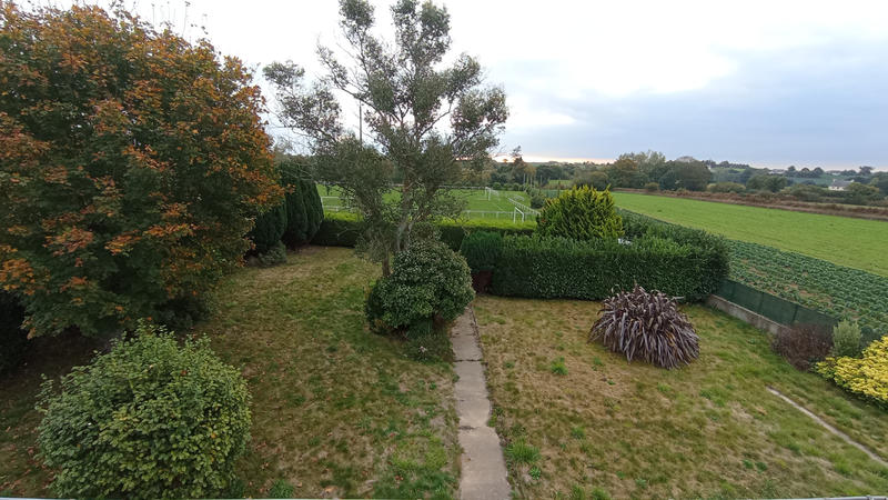 Maison - 121 m² - 6 pièces