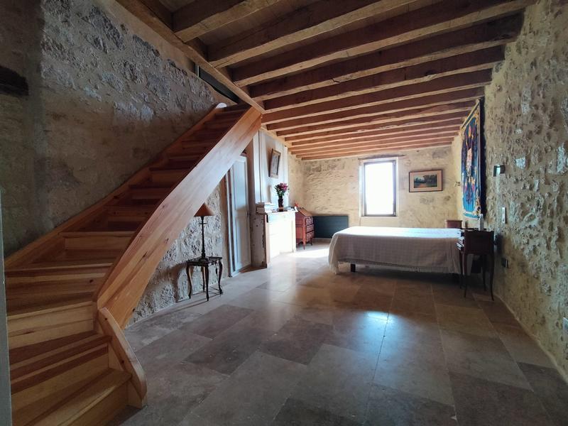 Maison - 177 m² - 5 pièces