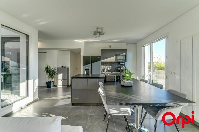 Penthouse - 112 m² - 5 pièces