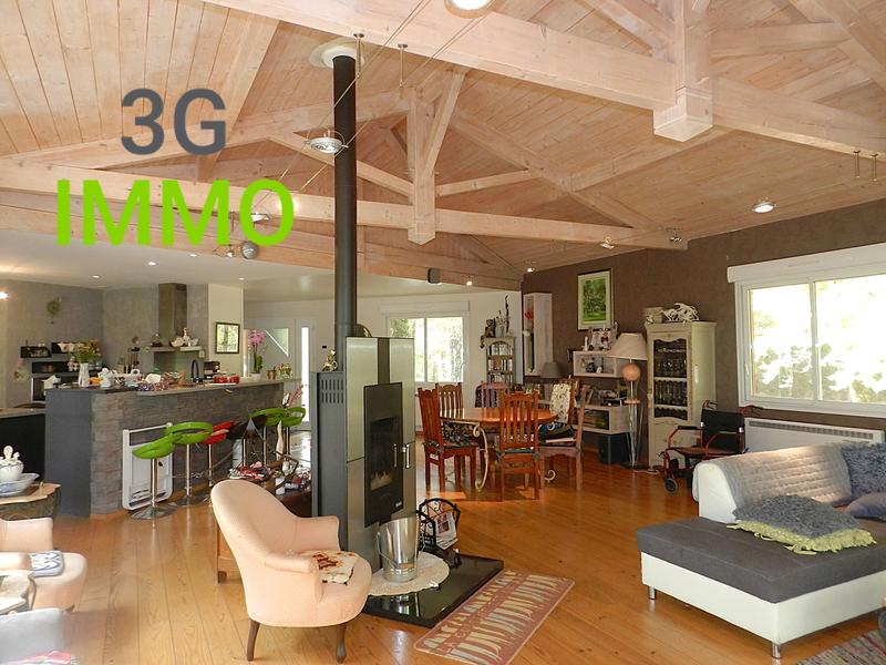 Maison - 180 m² - 5 pièces