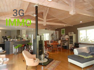 Maison - 180 m² - 5 pièces