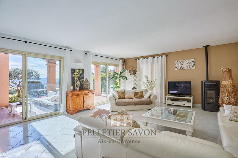 Demeure - 310 m² - 10 pièces