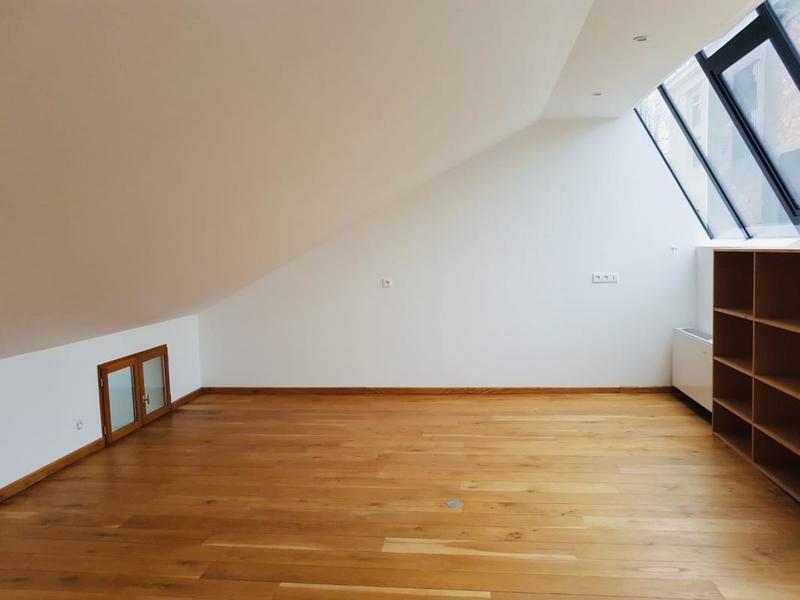 Bureau - 100 m² - 2 pièces