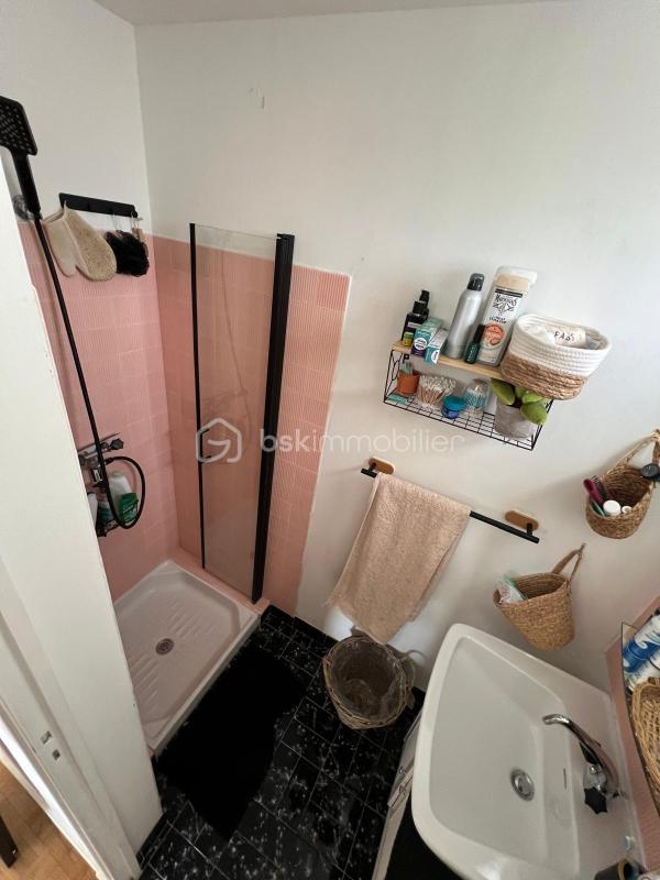 Maison - 170 m² - 8 pièces