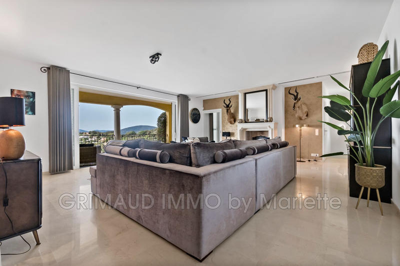 Villa - 250 m² - 7 pièces