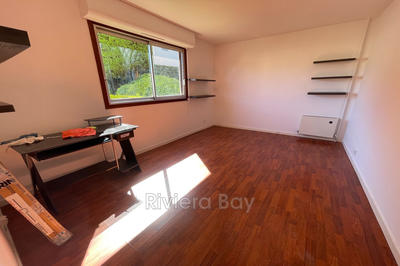 Appartement - 91 m² - 4 pièces