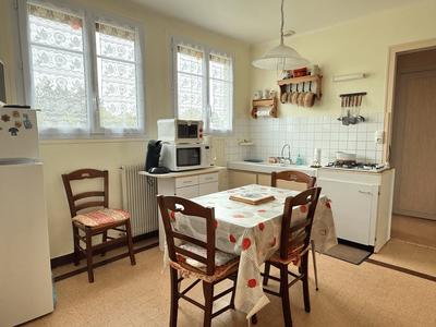 Maison - 90 m² - 4 pièces