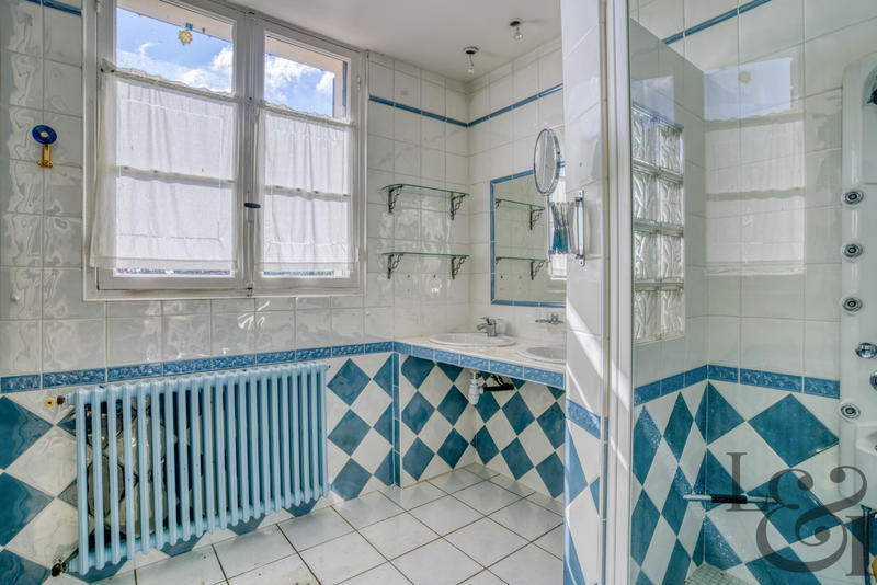 Maison - 148 m² - 5 pièces