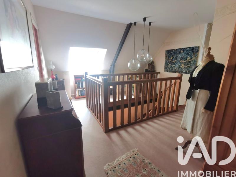 Maison - 236 m² - 9 pièces