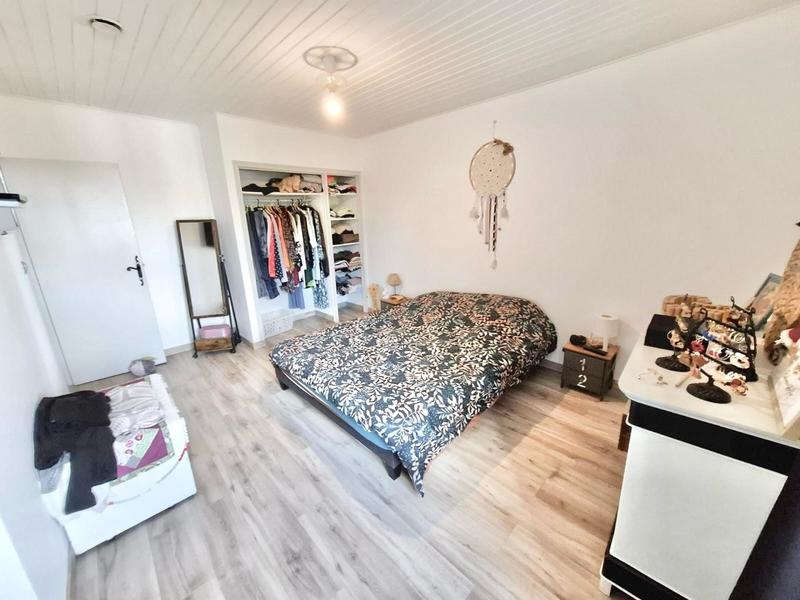 Maison - 182 m² - 6 pièces