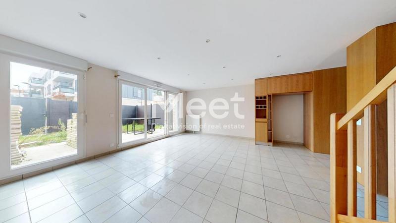 Maison - 94 m² - 5 pièces