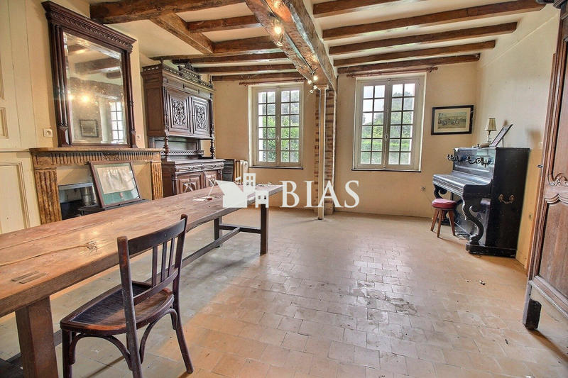 Maison ancienne - 223 m² - 8 pièces