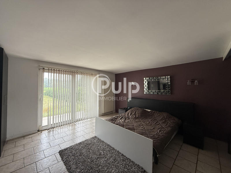 Maison - 340 m² - 10 pièces