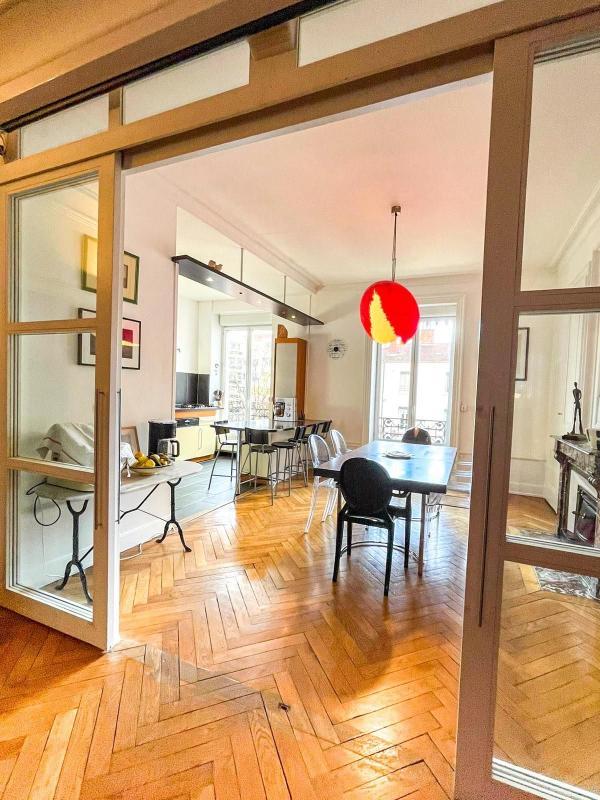 Appartement - 185 m² - 7 pièces