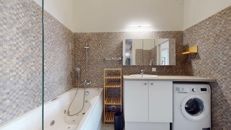 Appartement - 127 m² - 7 pièces