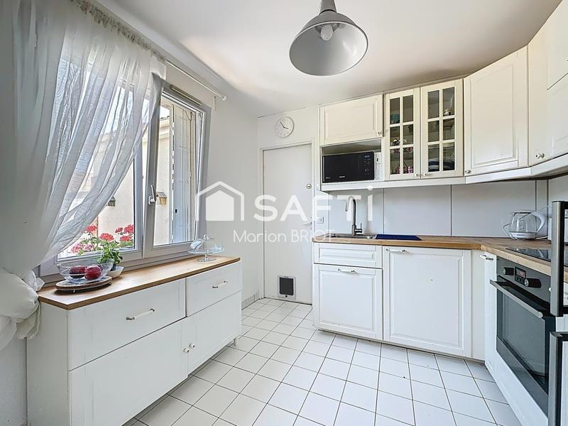 Maison - 96 m² - 5 pièces