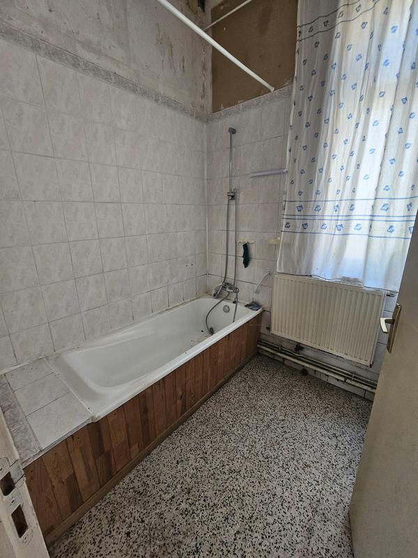 Maison - 101 m² - 6 pièces