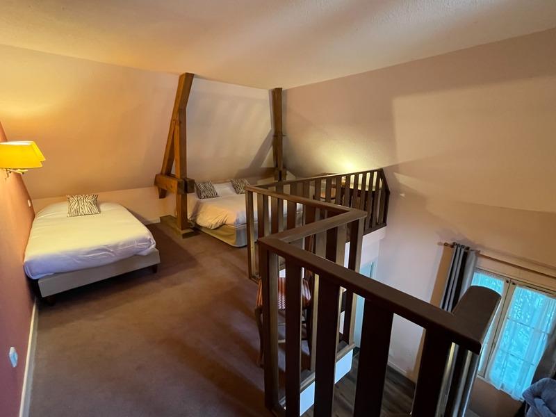 Fonds de commerce - 1 100 m²