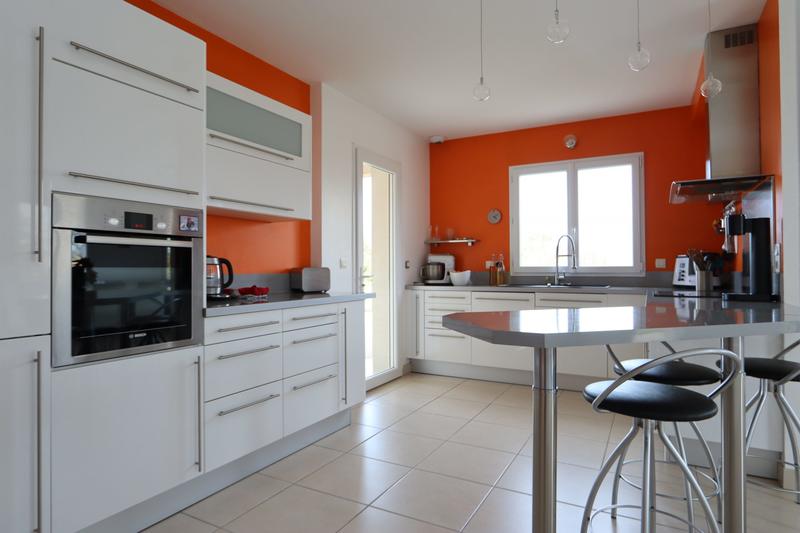 Maison - 255 m² - 10 pièces