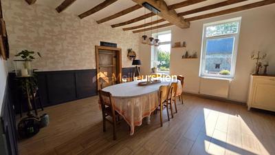 Propriété - 210 m² - 8 pièces