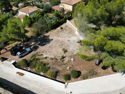 Terrain constructible - 1 020 m²